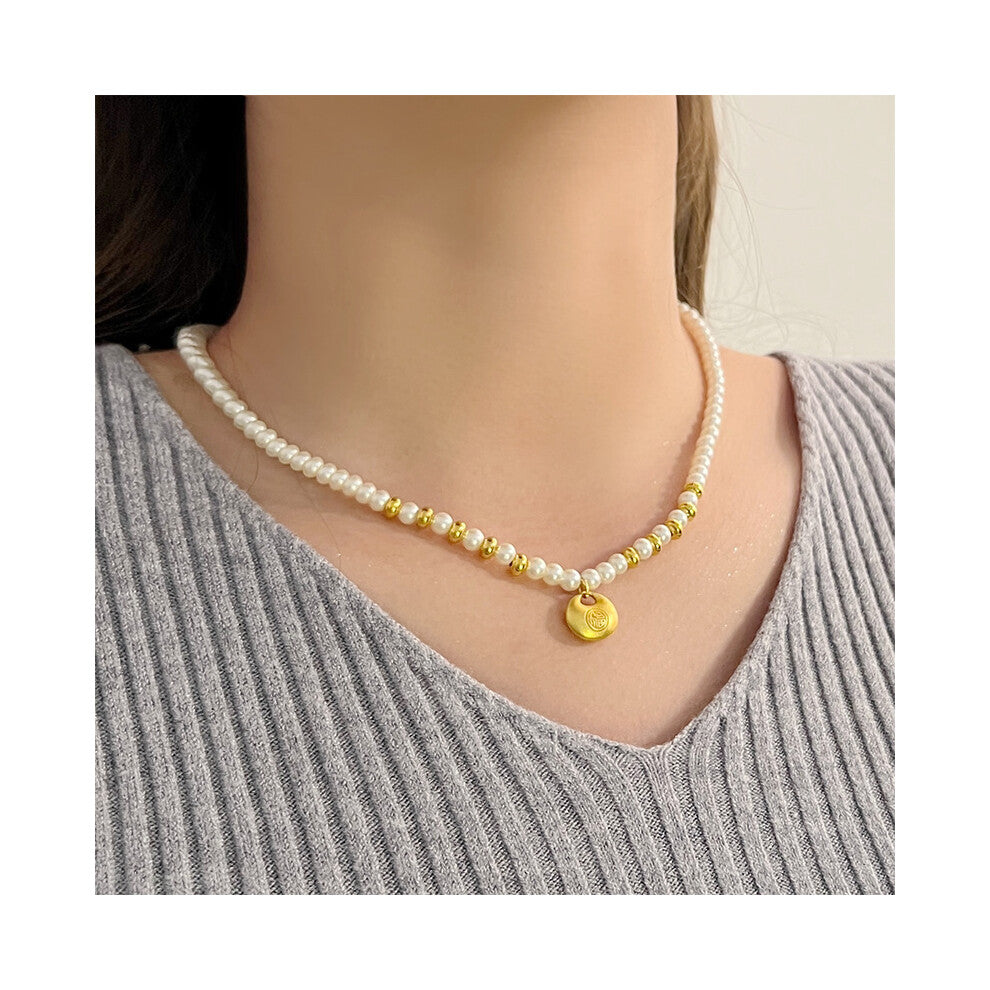 (MY37601) Ins-style pearl necklace, versatile for women, niche design, high-end, light luxury, collarbone chain, heart pendant accessory