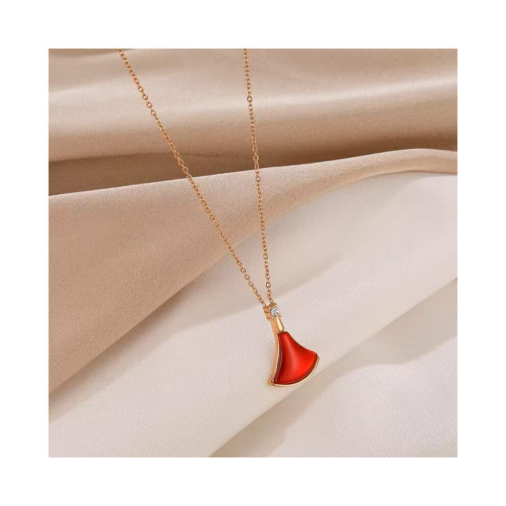 (Rose gold and red dress necklace) A red, black and white swan necklace for women, 18K real gold electroplated and diamond-encrusted collarbone chain,