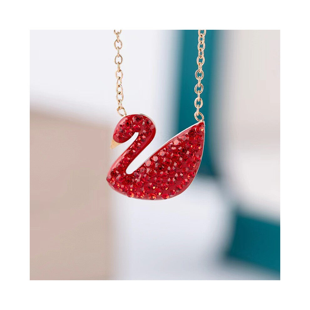(Rose gold red swan necklace) A red, black and white swan necklace for women, 18K real gold electroplated and diamond-encrusted collarbone chain, eleg