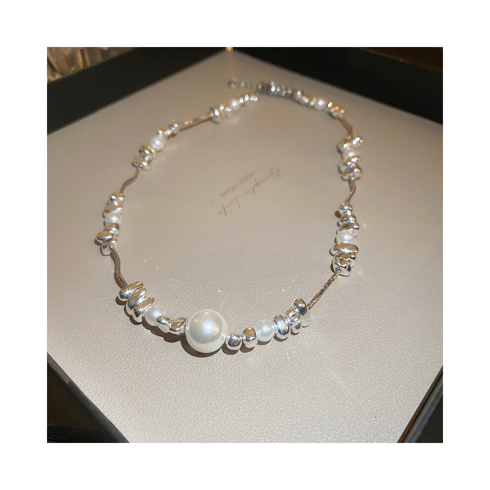 (An irregularly pieced necklace of broken silver and pearls) Irregular pearl necklace, light luxury and high-end, niche fashion neckband, collarbone c