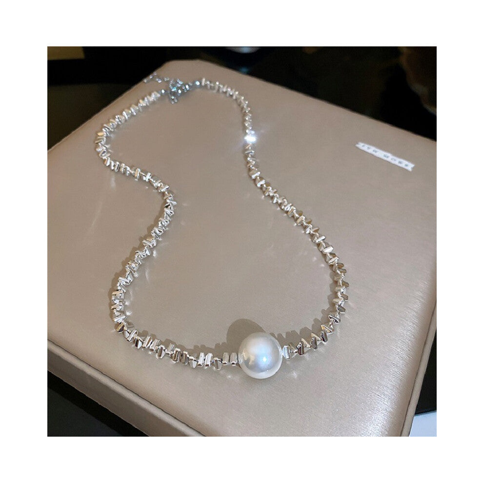 (Silver. Necklace.) Irregular pearl necklace, light luxury and high-end, niche fashion neckband, collarbone chain, simple accessories