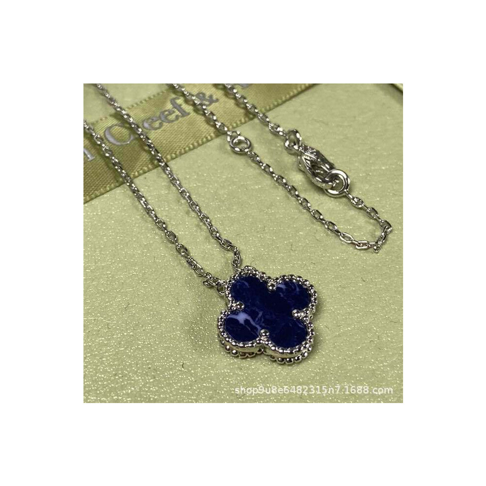 (White gold [Peter Stone] necklace, High version) Four-leaf clover necklace, red chalcedony, white mother-of-pearl, four-leaf clover necklace, collarb