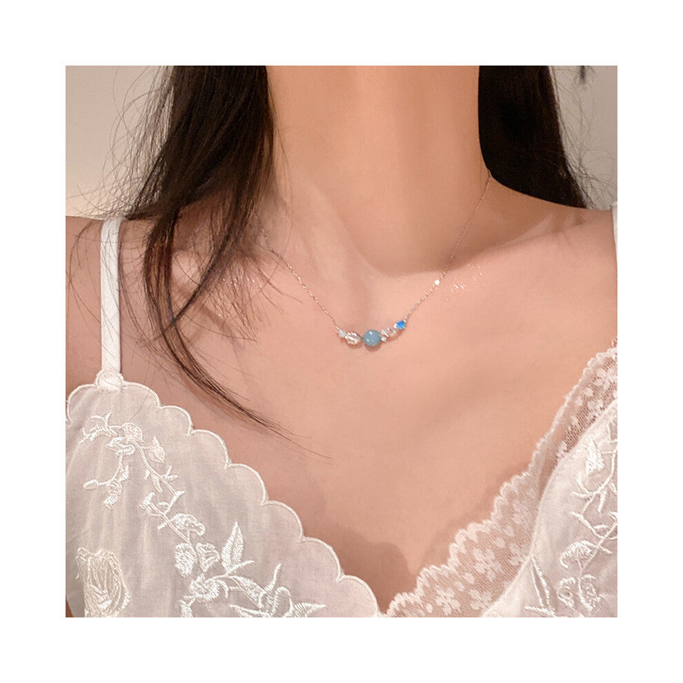 (X1011 Silver # Starfish Blue Zircon Necklace) This high-end, light luxury necklace features a spicy girl pearl collarbone chain with a fashionable an