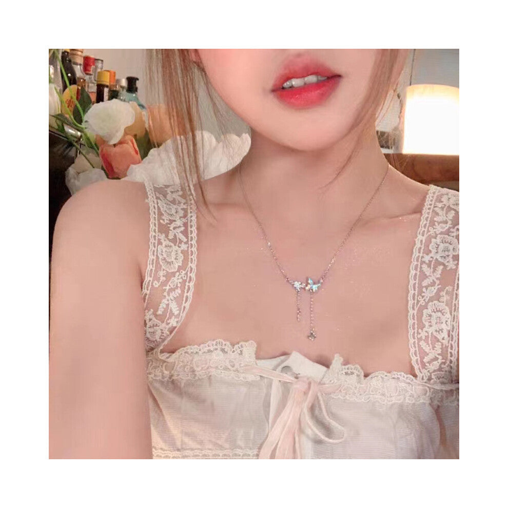 (X1131 Silver #ins Light luxury Butterfly tassel Necklace) This high-end, light luxury necklace features a spicy girl pearl collarbone chain with a fa