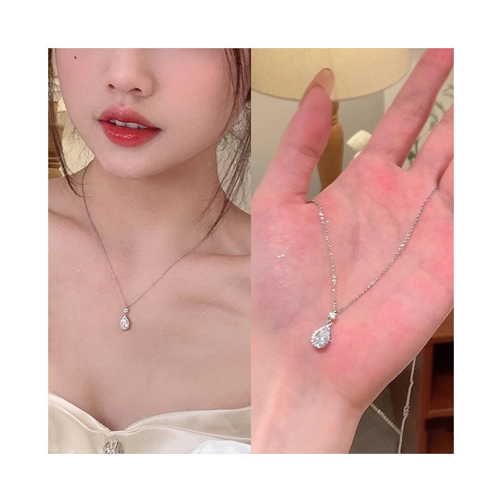 (X1545 Silver # Zircon water Drop Necklace) This high-end, light luxury necklace features a spicy girl pearl collarbone chain with a fashionable and v
