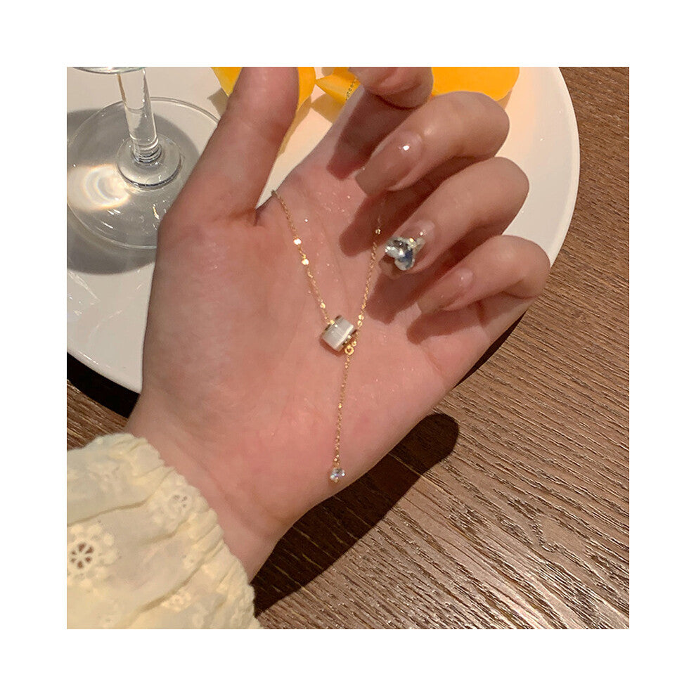 (X771 Gold # Little Waist Pendant) This high-end, light luxury necklace features a spicy girl pearl collarbone chain with a fashionable and versatile