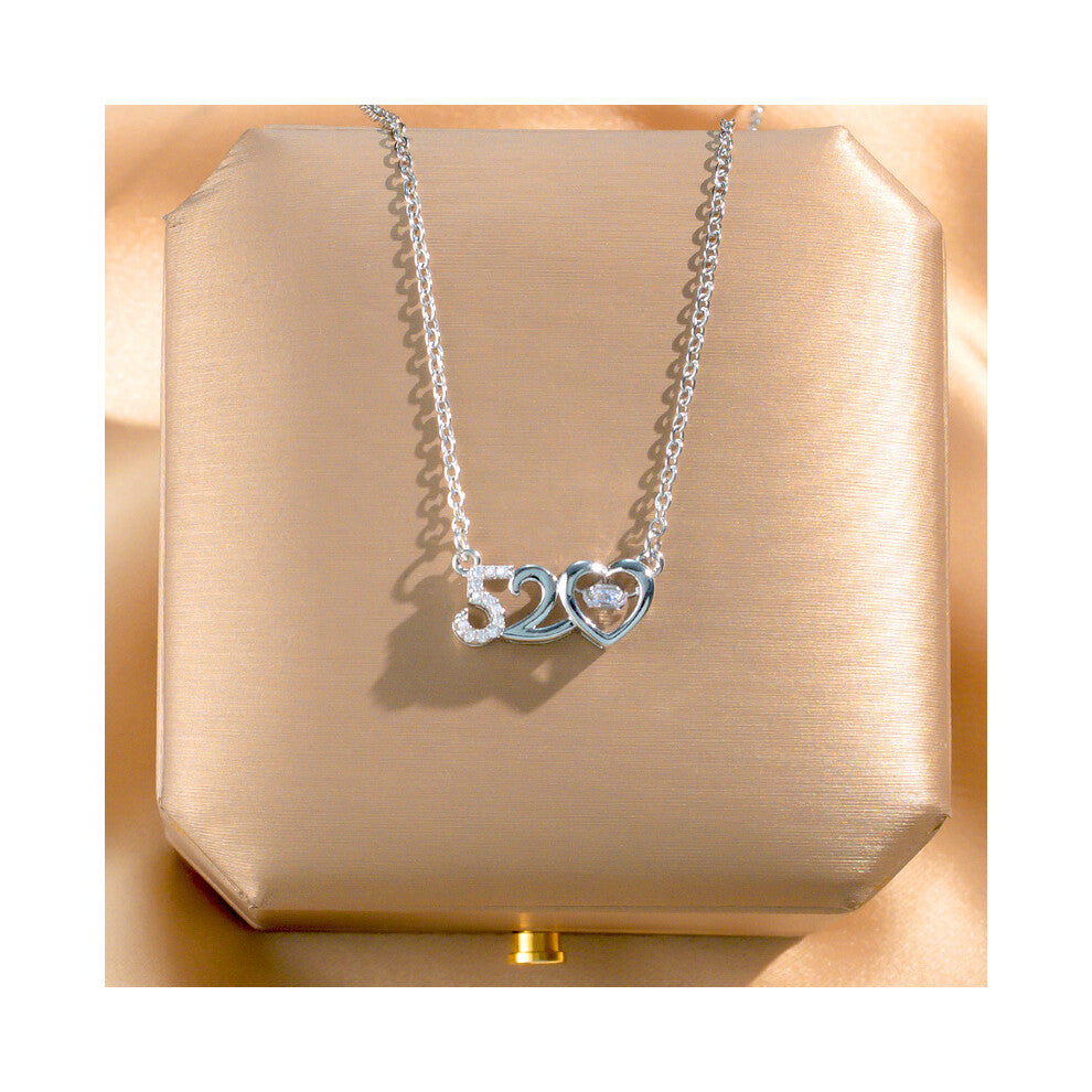 (X578 silver -520) A light luxury design silver titanium steel necklace, versatile collarbone chain and high-end neck chain