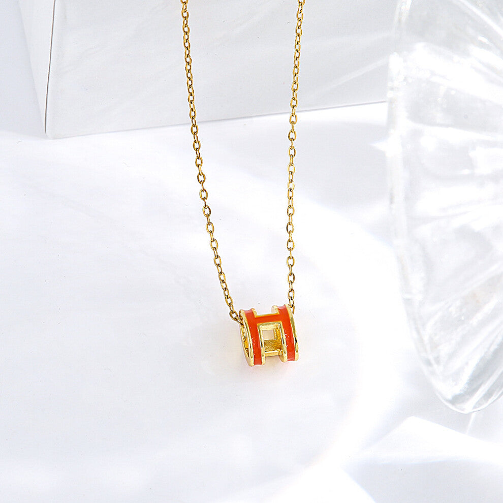 (A0046 Golden oil-dripping orange letter H) Simple and elegant H letter titanium steel necklace for women, 18k gold collarbone chain