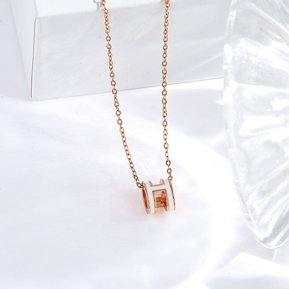 (A0046 Rose gold oil drop White letter H) Simple and elegant H letter titanium steel necklace for women, 18k gold collarbone chain