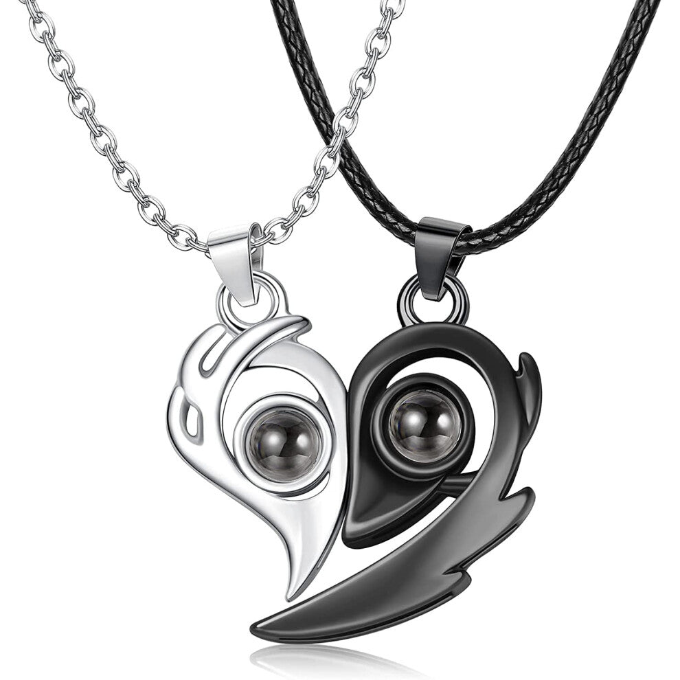 Half-Heart NecklaceForCouplesOrBest FriendsHeartI Love YouProjectionNecklacesCouplesJewelryForHim And HerMatching NecklaceGift