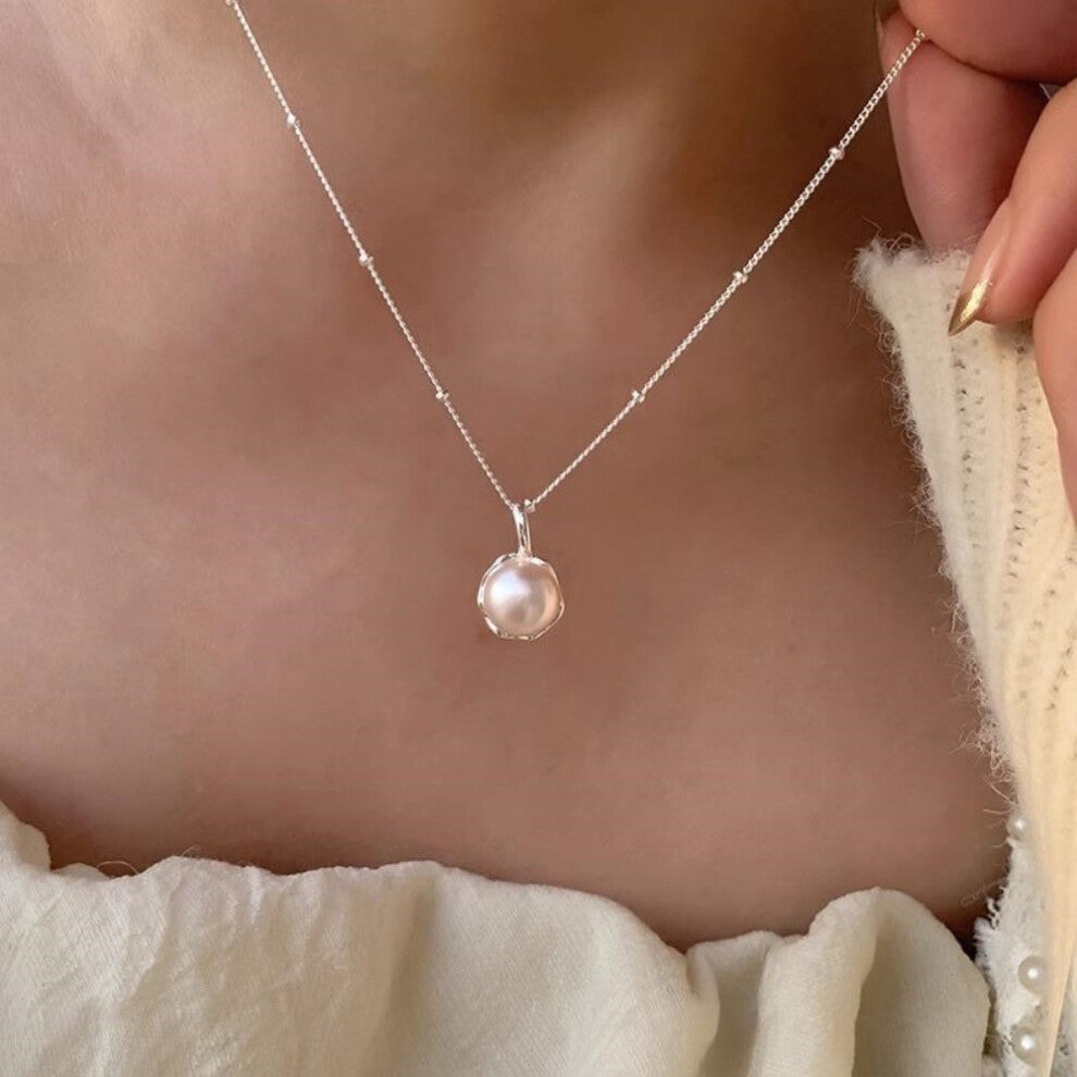 (XL0405) Pearl necklace for women's spring and summer S925 sterling silver high-end collarbone chain, versatile pendant