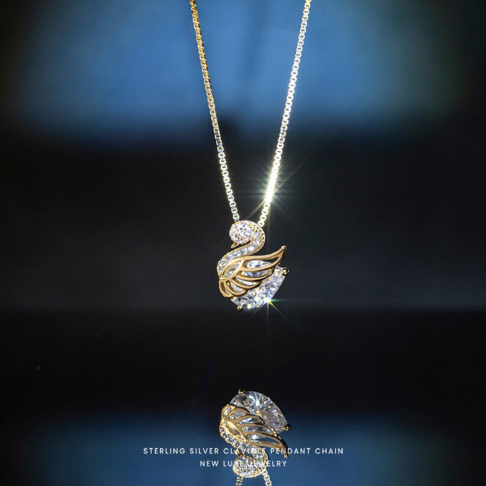 (The G10108 Little swan necklace is white and gold) Little Swan necklace, women's light luxury, niche design, versatile collarbone chain
