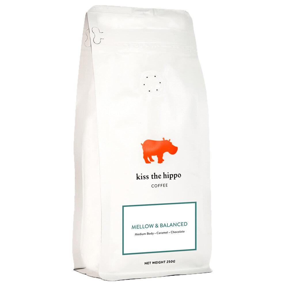 Kiss the Hippo - Mellow & Balanced Coffee | Single Origin | Whole Beans | Organic | Carbon-Negative | Cafetiere, Filter | Suitable For Milk | Notes of