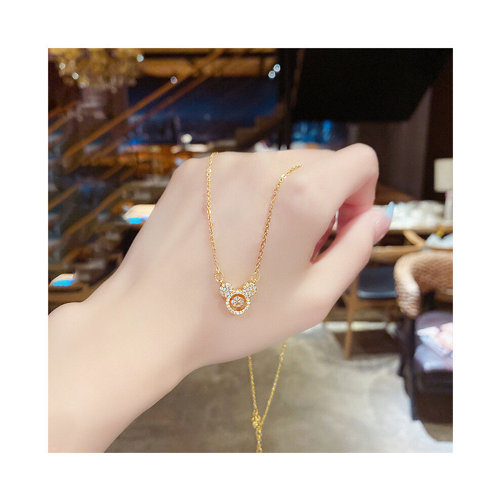 (X042) A versatile and high-end pendant with a niche design and a simple collarbone chain