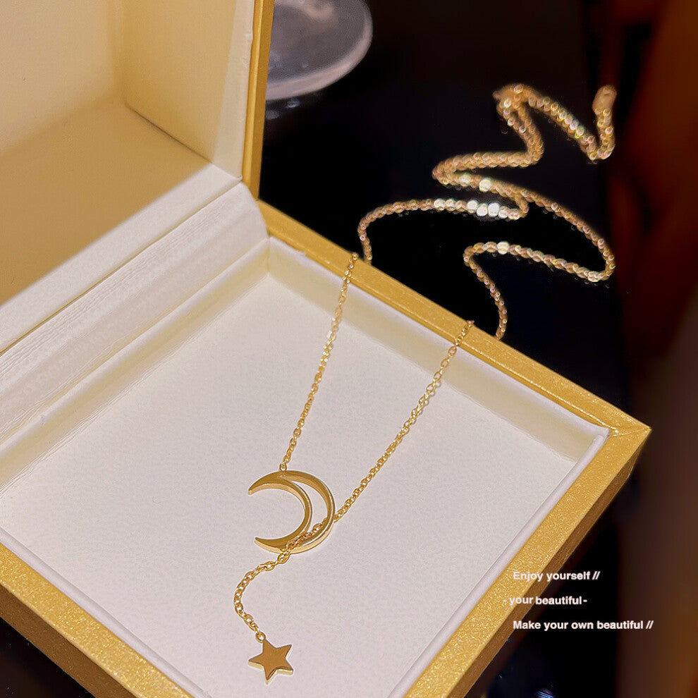 (X134) A versatile and high-end pendant with a niche design and a simple collarbone chain