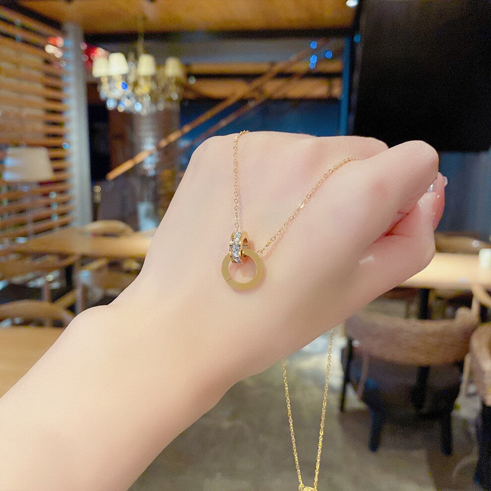 (X162) A versatile and high-end pendant with a niche design and a simple collarbone chain