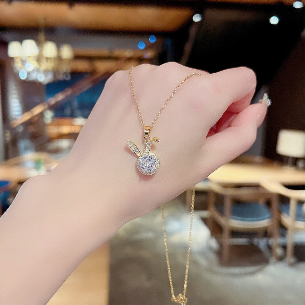 (X168) A versatile and high-end pendant with a niche design and a simple collarbone chain