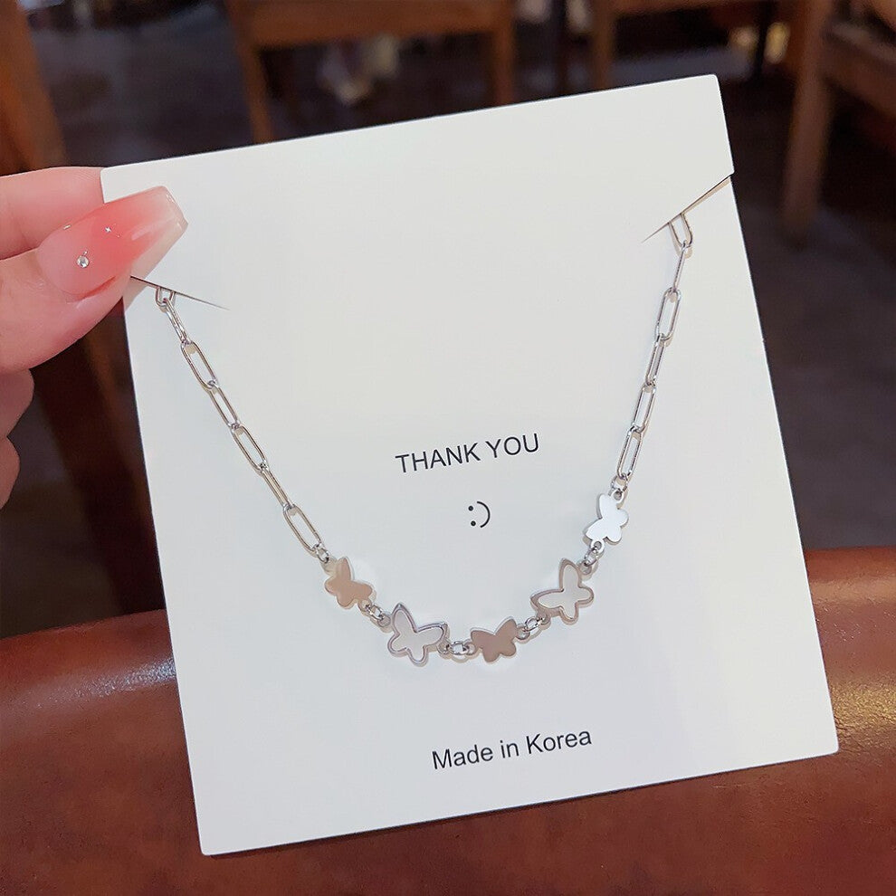 (X383) A versatile and high-end pendant with a niche design and a simple collarbone chain