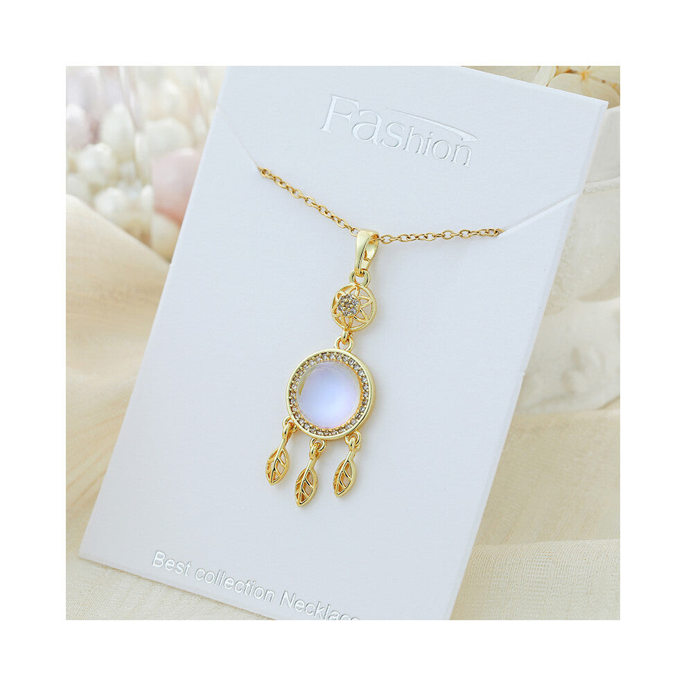 (?X085JY?) A light luxury titanium steel necklace that is versatile for women and exudes a sense of luxury. A pendant with a simple collarbone chain