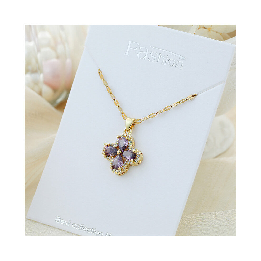 (?X441JZ?) A light luxury titanium steel necklace that is versatile for women and exudes a sense of luxury. A pendant with a simple collarbone chain