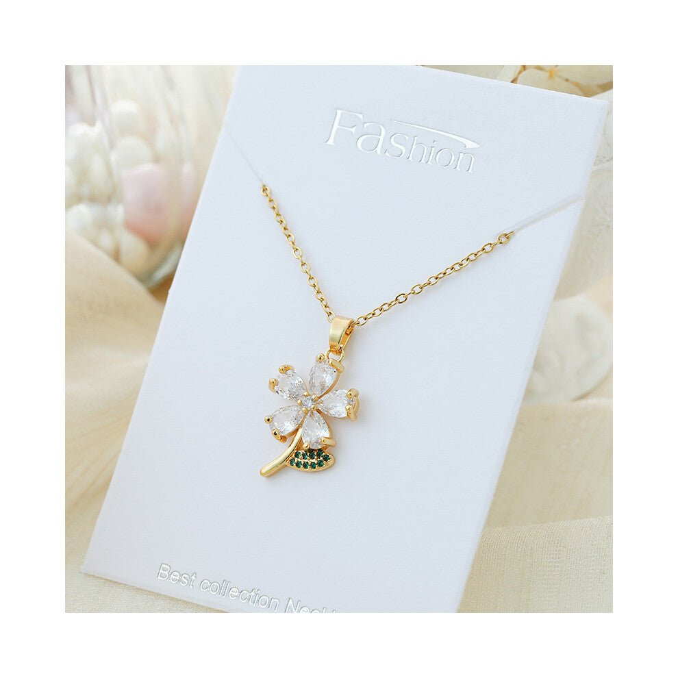 (?X9010JB?) A light luxury titanium steel necklace that is versatile for women and exudes a sense of luxury. A pendant with a simple collarbone chain