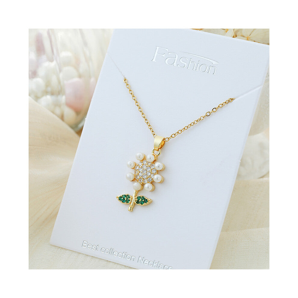 (?X9016JL?) A light luxury titanium steel necklace that is versatile for women and exudes a sense of luxury. A pendant with a simple collarbone chain