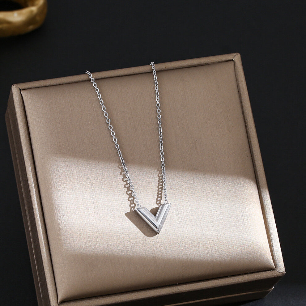 (8226-Silver) Silver titanium steel necklace for women, ins style, niche and versatile, popular collarbone chain