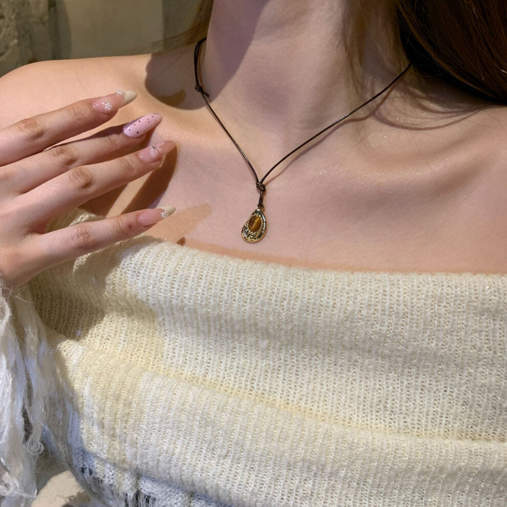 (14# Golden Avocado Tiger's Eye Pendant Necklace) Tiger's eye necklace, women's light luxury and high-end style, long collarbone chain, versatile hood