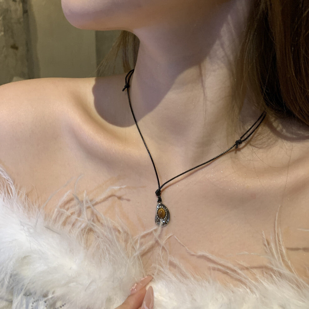 (15# Silver avocado tiger's Eye pendant Necklace) Tiger's eye necklace, women's light luxury and high-end style, long collarbone chain, versatile hood