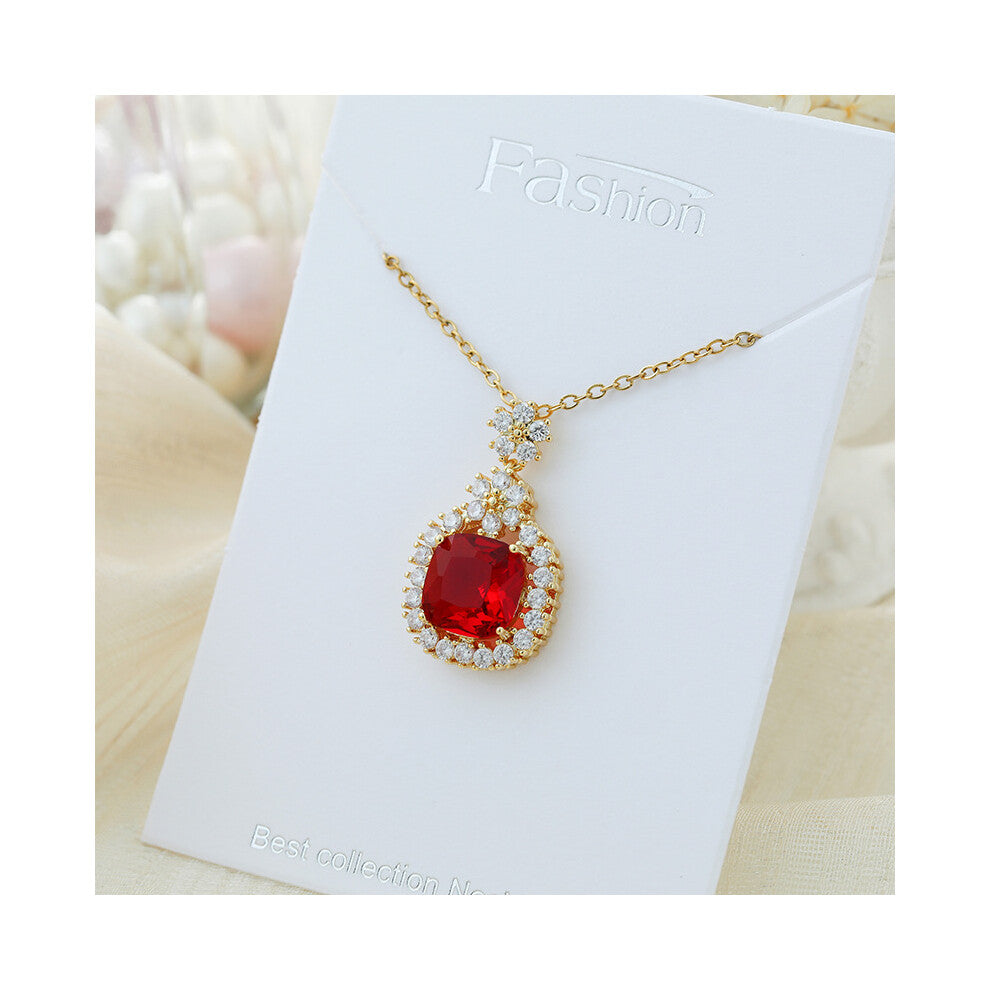 (?X065JH?) This titanium steel necklace is a versatile and high-end pendant with a simple design and a collarbone chain