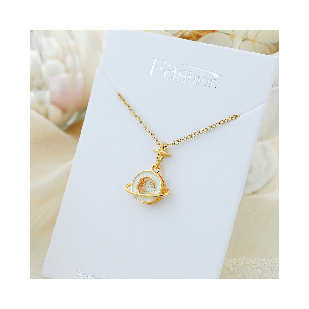 (?X527JB?) This titanium steel necklace is a versatile and high-end pendant with a simple design and a collarbone chain