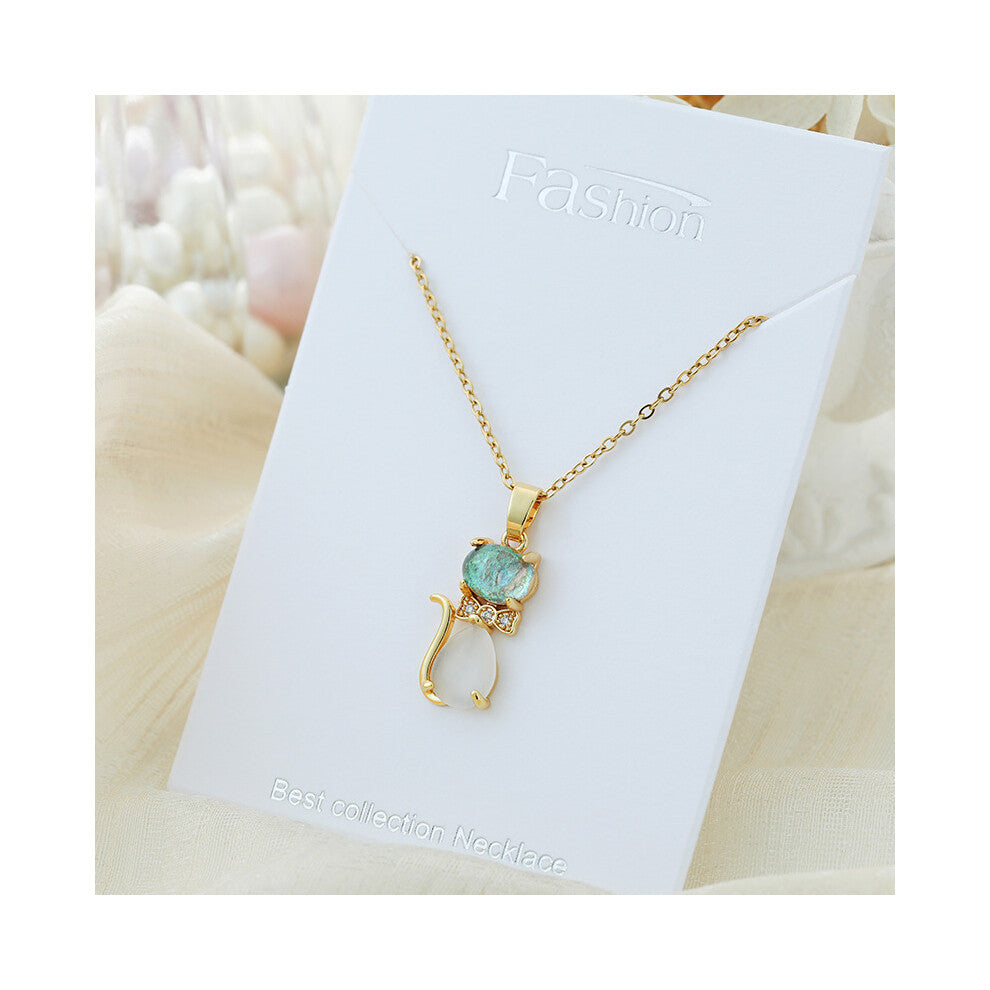 (?X616JB?) This titanium steel necklace is a versatile and high-end pendant with a simple design and a collarbone chain