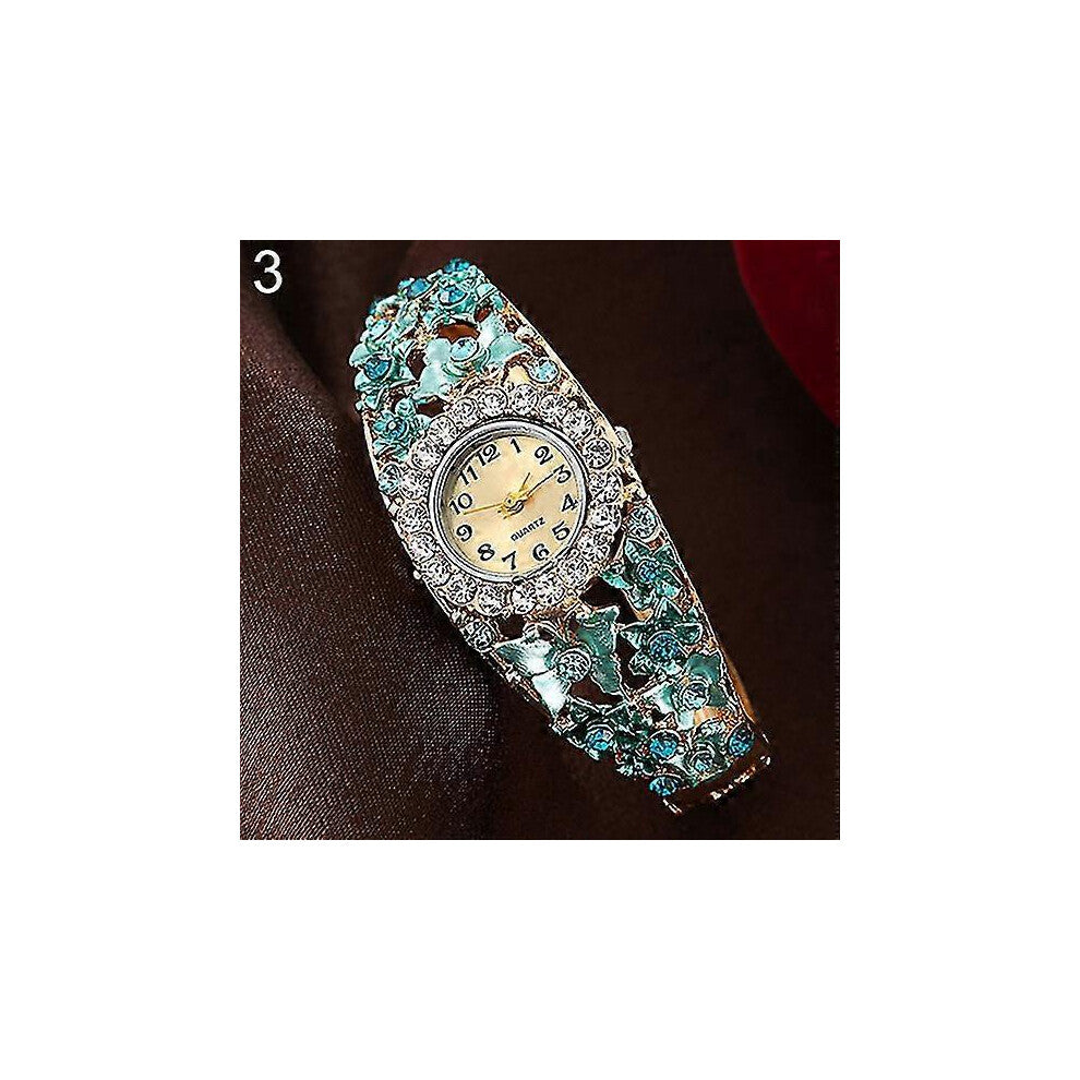 (Purple, One size) Fashionable Women&#39;s Round Dial Rhinestone Bracelet Dress Watch with Flower Butterfly Design