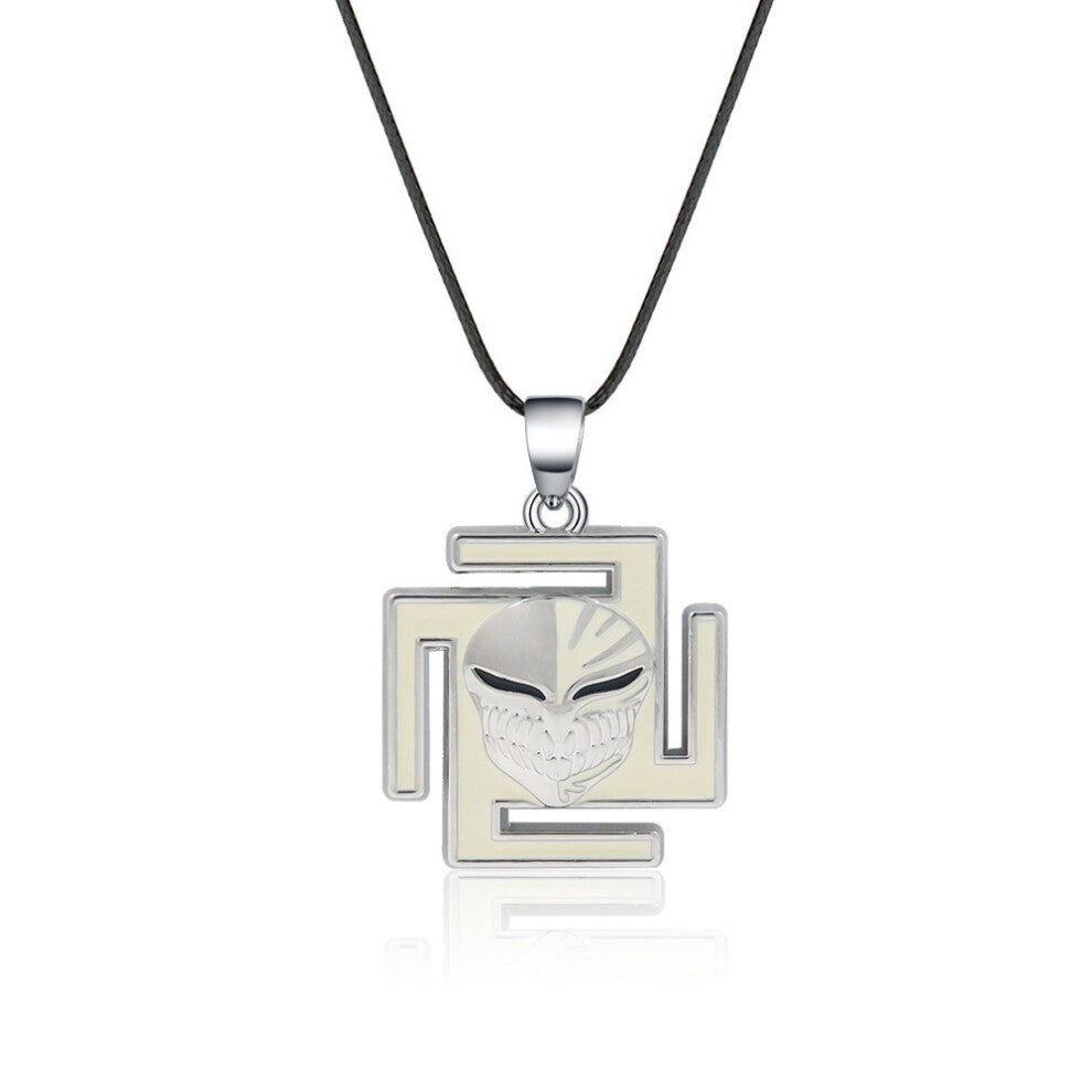 (Style17) Bleach Kurosaki Ichigo Bull Head Skull Mask Flame Metal Pendant Necklace