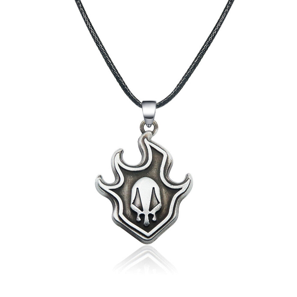 (Style5) Kurosaki Ichigo Bleach Bull Head Skull Mask Flame Necklace Pendant Metal