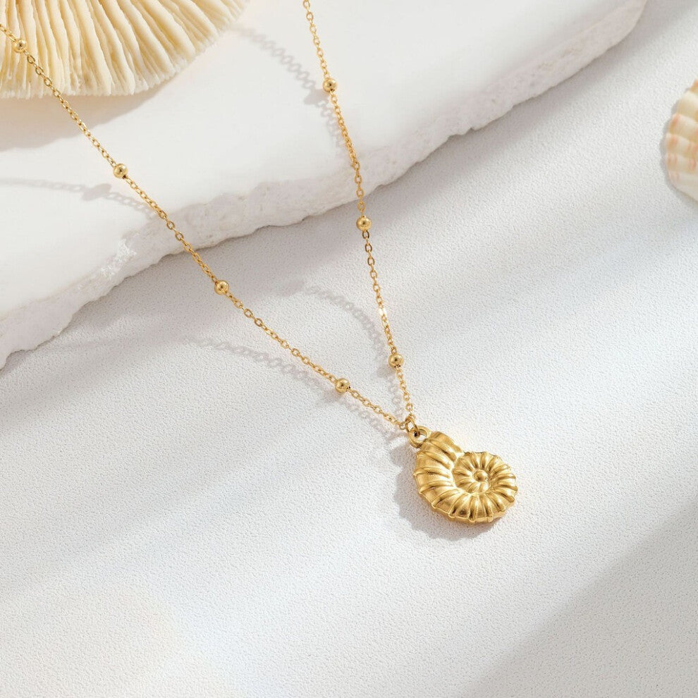 (18K Gold Conch) Ocean Inspired Trendy 18k Gold Plated Stainless Steel Necklace Featuring Seashell And Starfish Accents Ideal For Fashionable Com