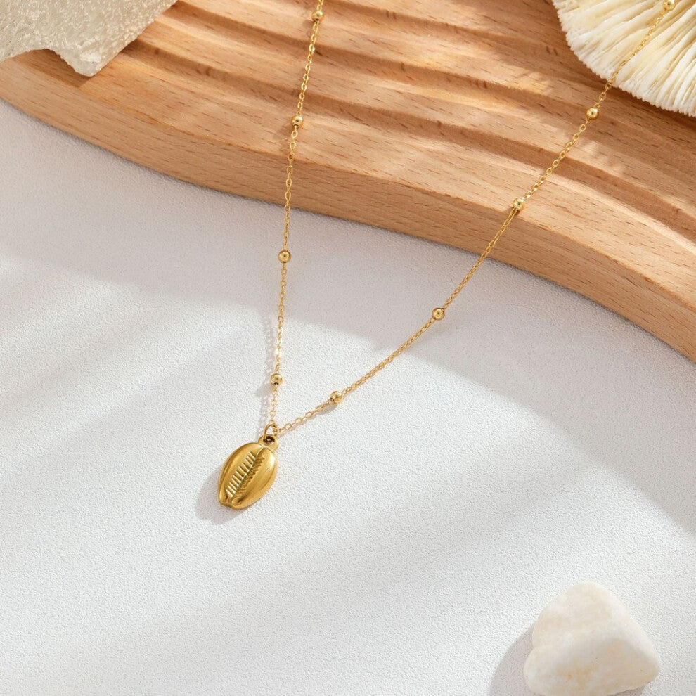 (18K Gold Shell) Ocean Inspired Trendy 18k Gold Plated Stainless Steel Necklace Featuring Seashell And Starfish Accents Ideal For Fashionable Com