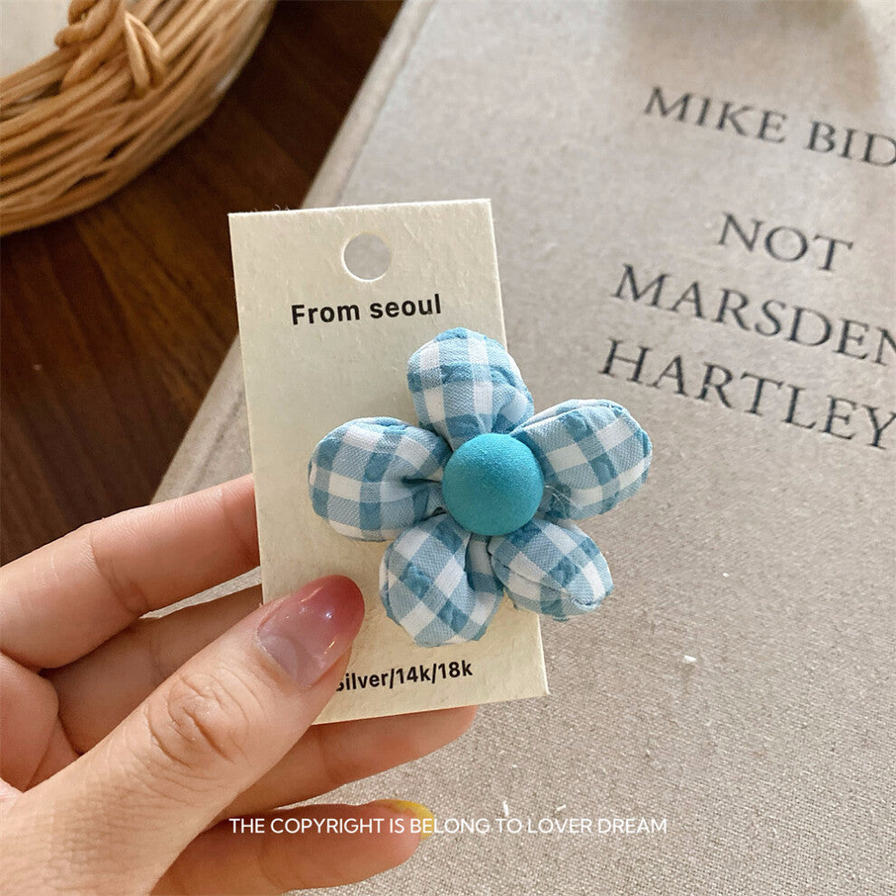 (Cyan Check Flower Dual-Purpose Brooch) New colorful plaid five-petal flower brooch sweet and cute dual-use duckbill clip girls clothing accessories