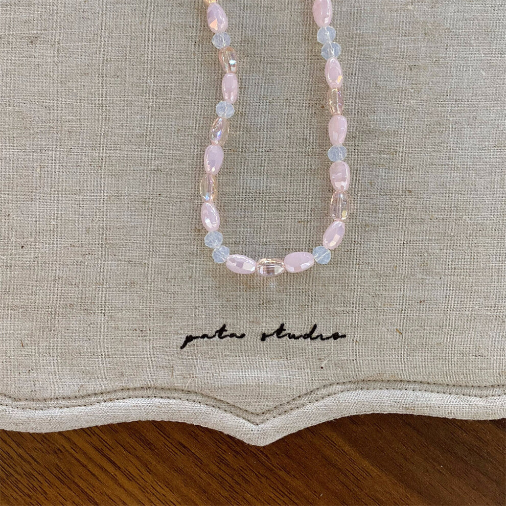 (Pink crystal beaded necklace) New yellow-green heart beaded necklace fashionable niche design clavicle chain versatile necklace for women