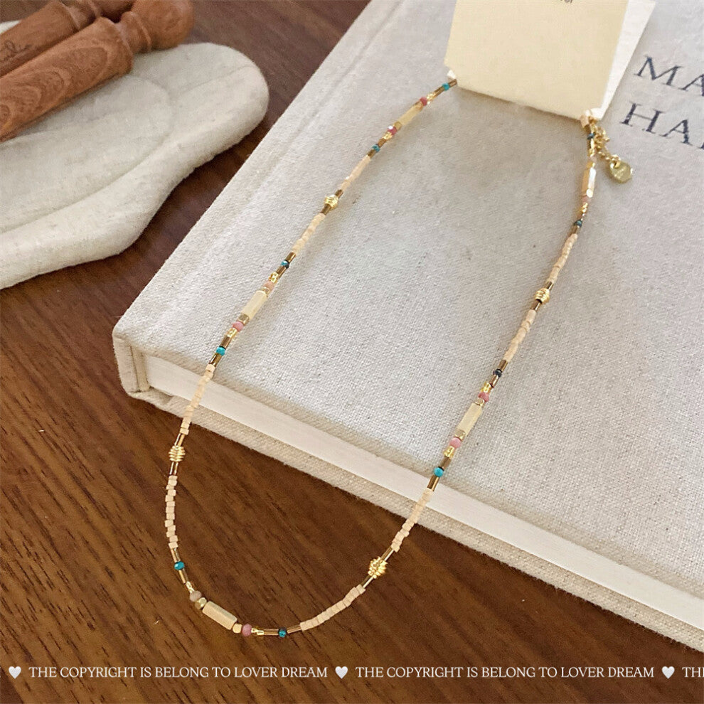 (Beige rectangular blue and red beaded necklace) New French texture stone crystal pearl necklace sweet high-end clavicle chain niche necklace for wome