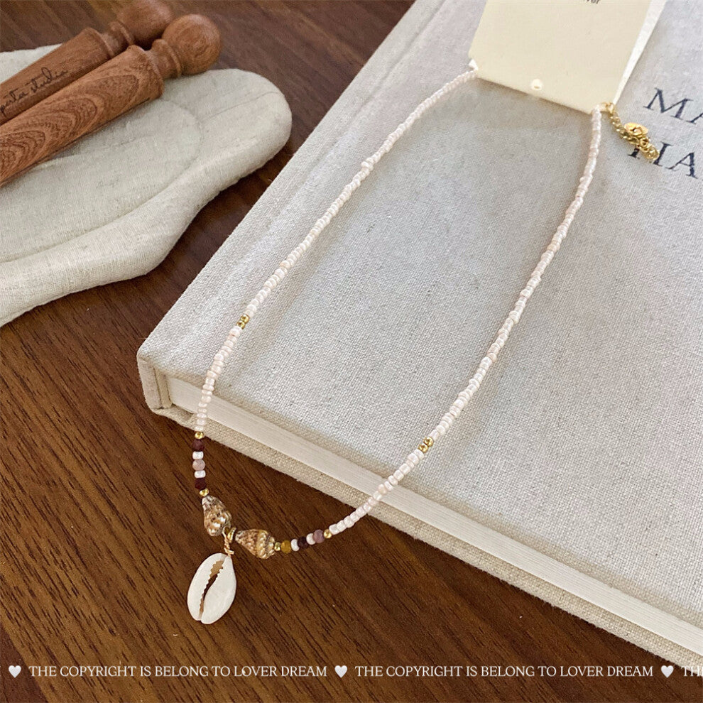 (White teardrop shell beaded necklace) New French texture stone crystal pearl necklace sweet high-end clavicle chain niche necklace for women