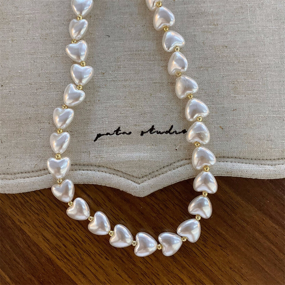 (Heart Beaded Imitation Pearl Necklace) New pearl green crystal beaded necklace fashionable niche design clavicle chain versatile necklace