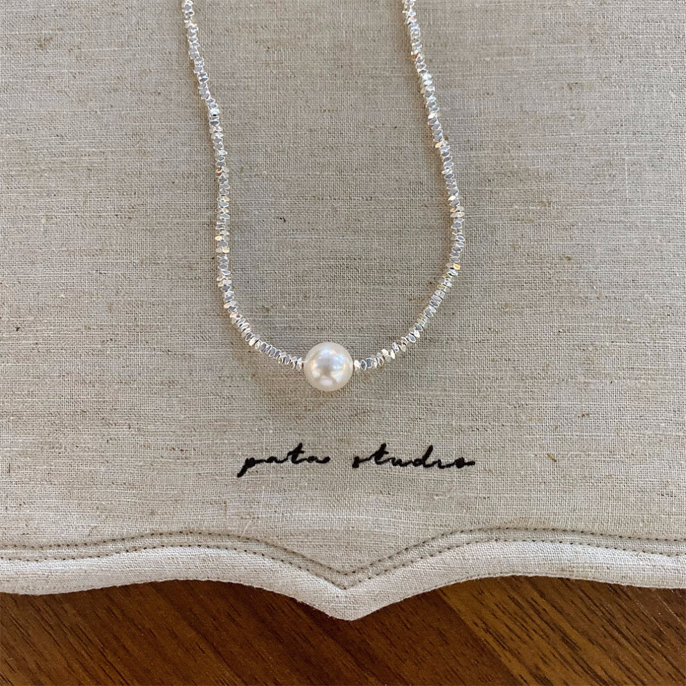 (One imitation pearl silver geometric square necklace) New pearl green crystal beaded necklace fashionable niche design clavicle chain versatile neckl