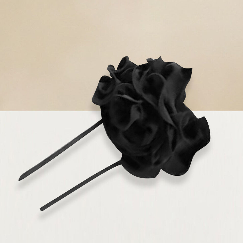 Women Vintage Black Flower Choker Necklace 12x12x3cm Stylish Accessory