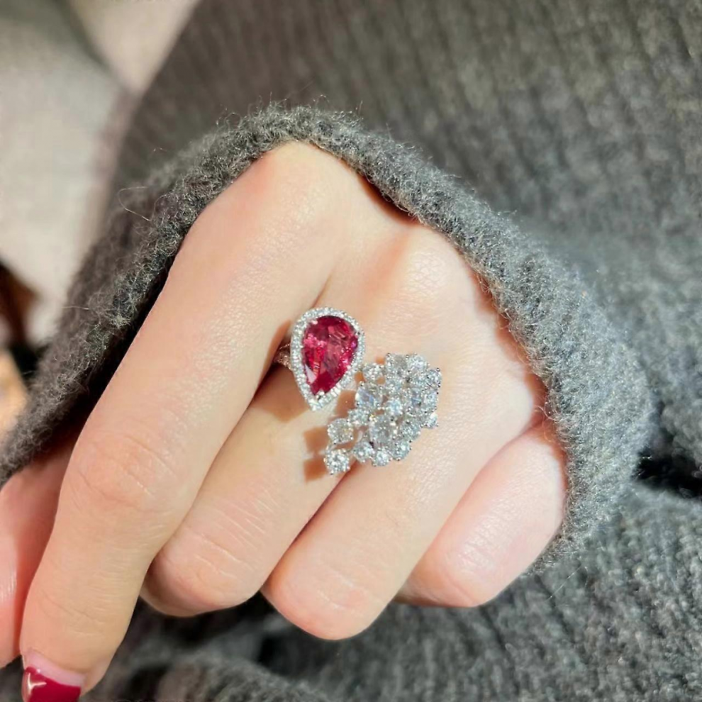 Vivid Silver Plated red water-Drop Crystal Luxury Open Ring for Brides Engagement girls women,1pc