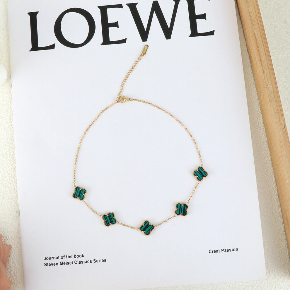 (Green collarbone) 18K gold-plated stainless steel collarbone necklace, geometric pendant necklace, light luxury collarbone chain