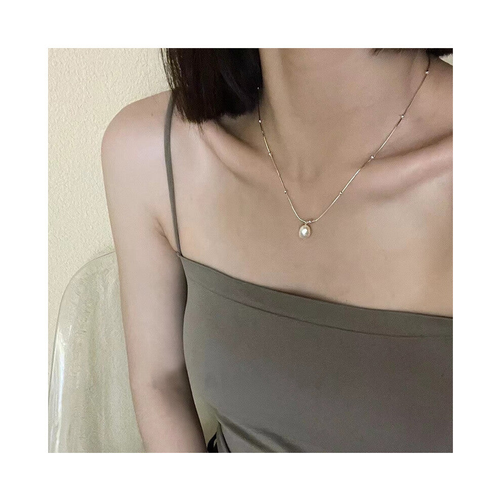 (MY35730) Ins-style pearl necklace, a versatile and niche design for women, exudes a sense of high-end luxury. Collarbone chain, heart-shaped pendant