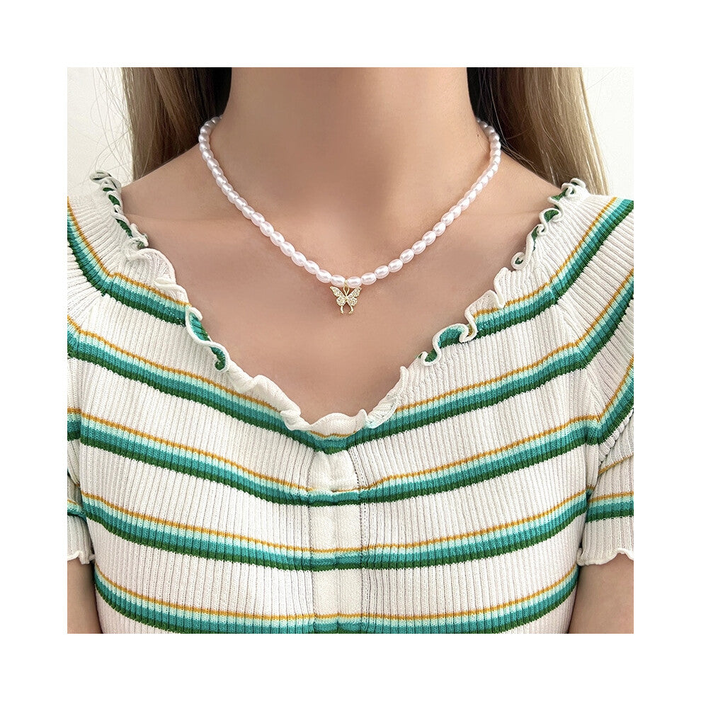 (MY36286) Ins-style pearl necklace, a versatile and niche design for women, exudes a sense of high-end luxury. Collarbone chain, heart-shaped pendant