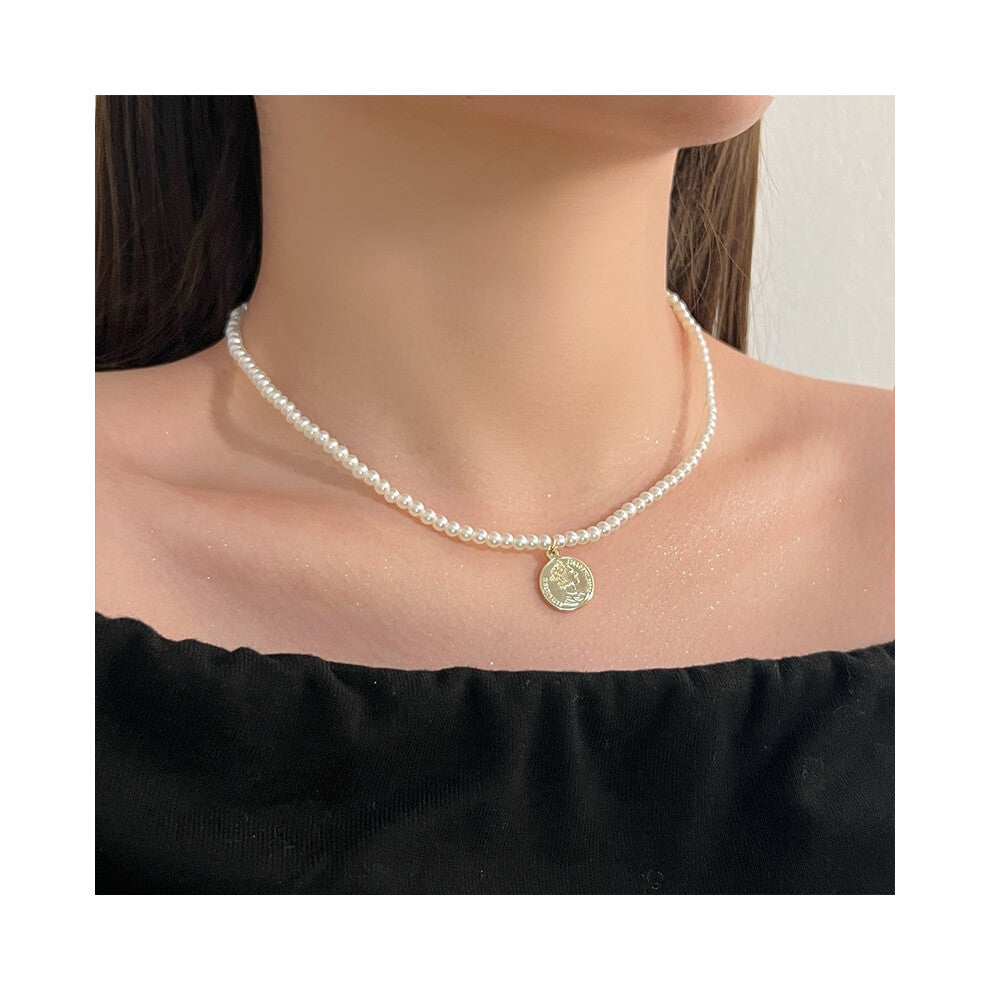 (MY37308) Ins-style pearl necklace, a versatile and niche design for women, exudes a sense of high-end luxury. Collarbone chain, heart-shaped pendant