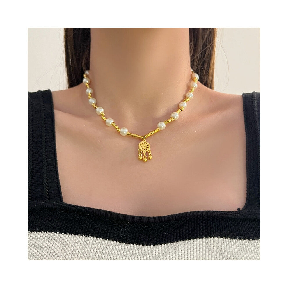 (MY37589) Ins-style pearl necklace, a versatile and niche design for women, exudes a sense of high-end luxury. Collarbone chain, heart-shaped pendant
